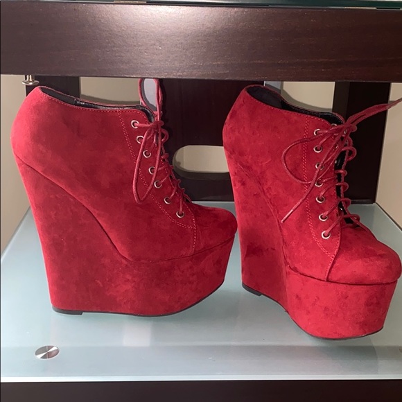 Lace up red wedges - Picture 2 of 4